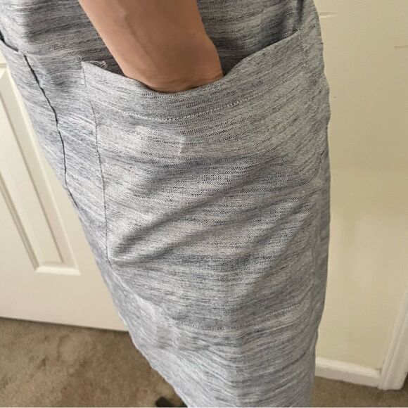 Sur La Table Light Blue Tie Marled Apron OSFM Big Pockets NWOT - Picture 4 of 9